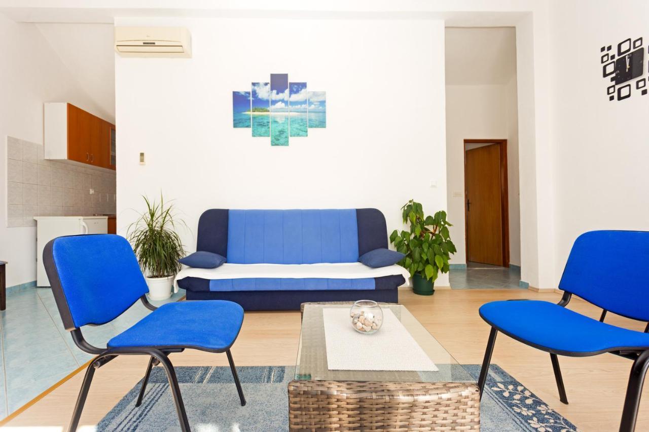 Apartments Dora Χβαρ Εξωτερικό φωτογραφία